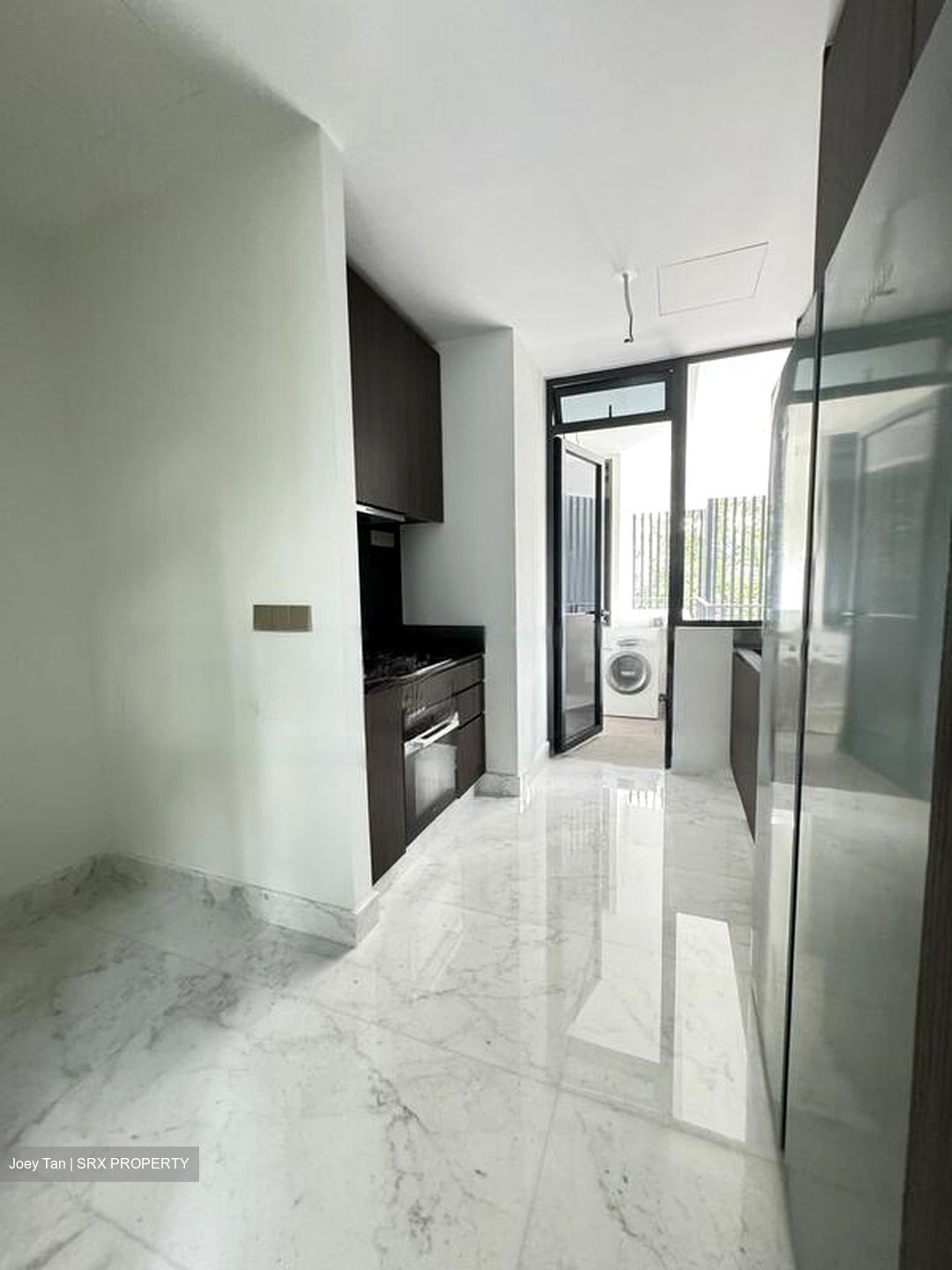 Van Holland (D10), Condominium #431363991